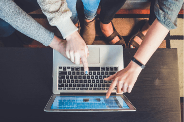 Mengintegrasikan teknologi digital