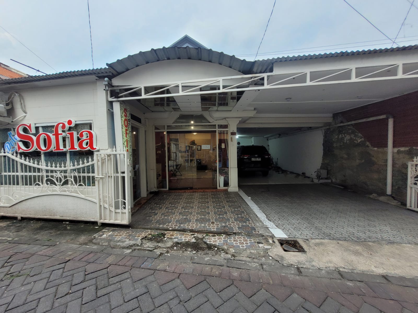 AGUNAN LELANG RUMAH TINGGAL