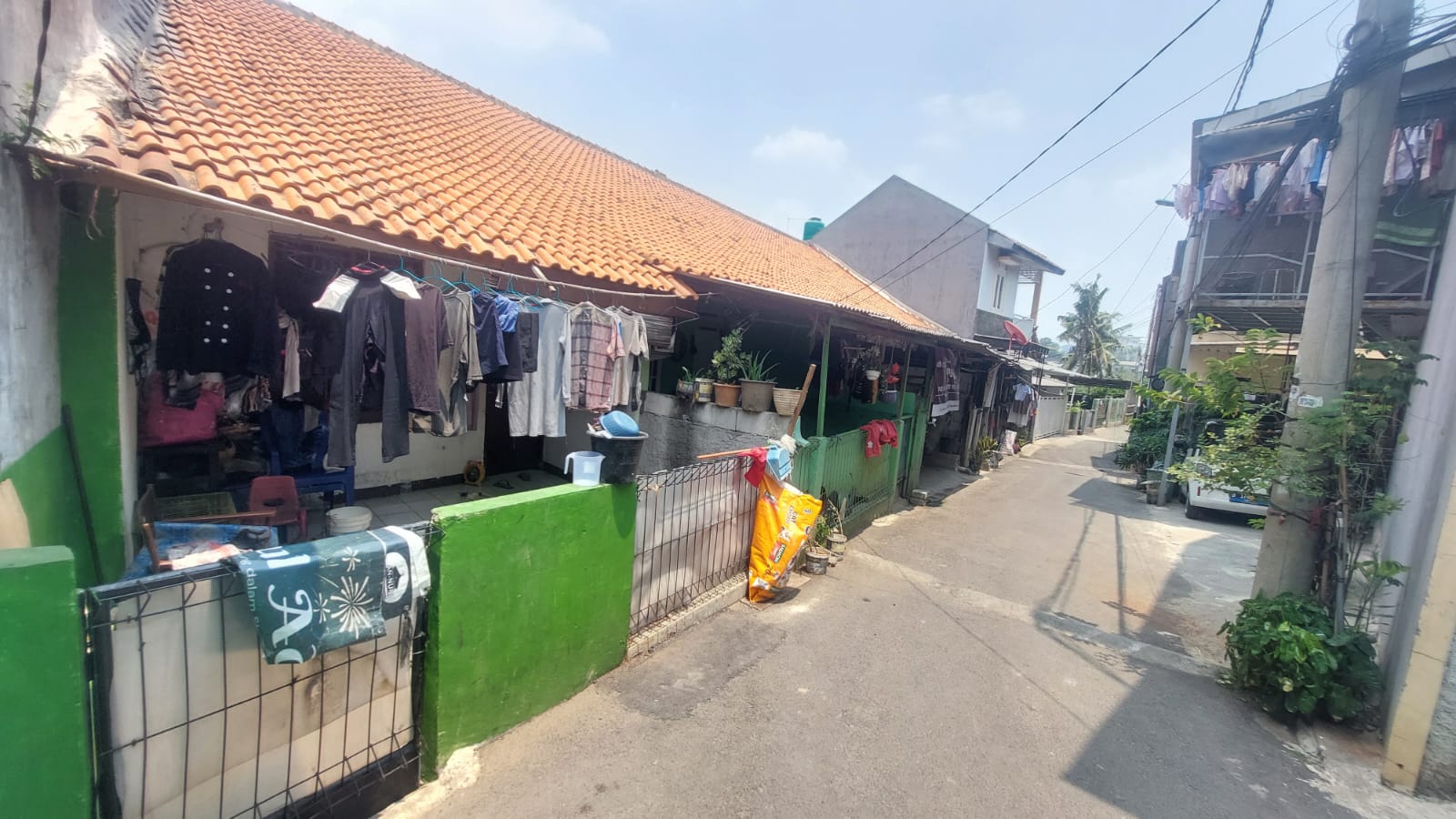 AGUNAN LELANG RUMAH KONTRAKAN 5 PINTU