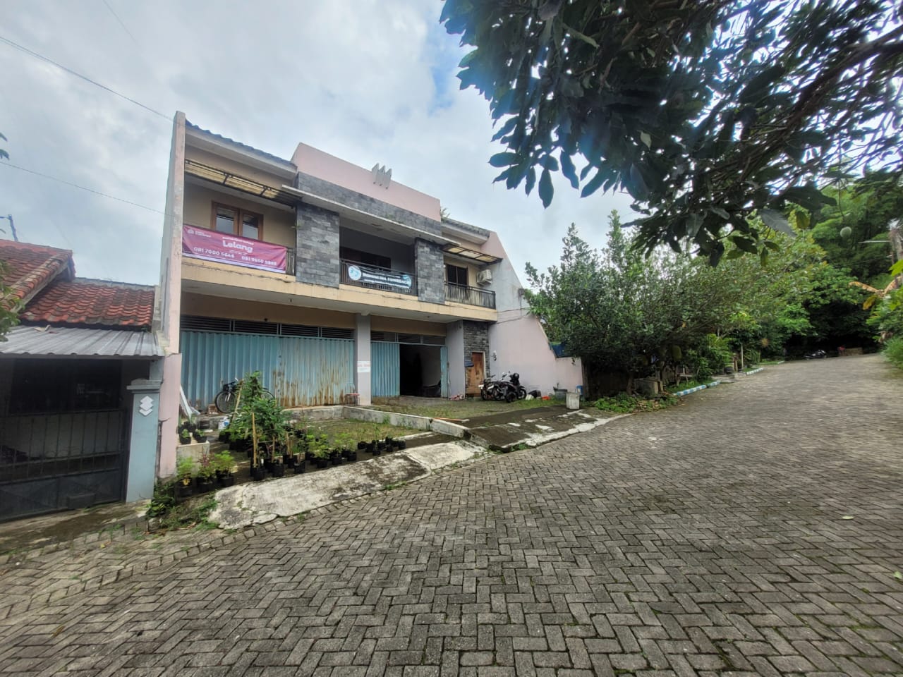 SEGERA LELANG RUMAH 2 LANTAI - Thumbnail 2