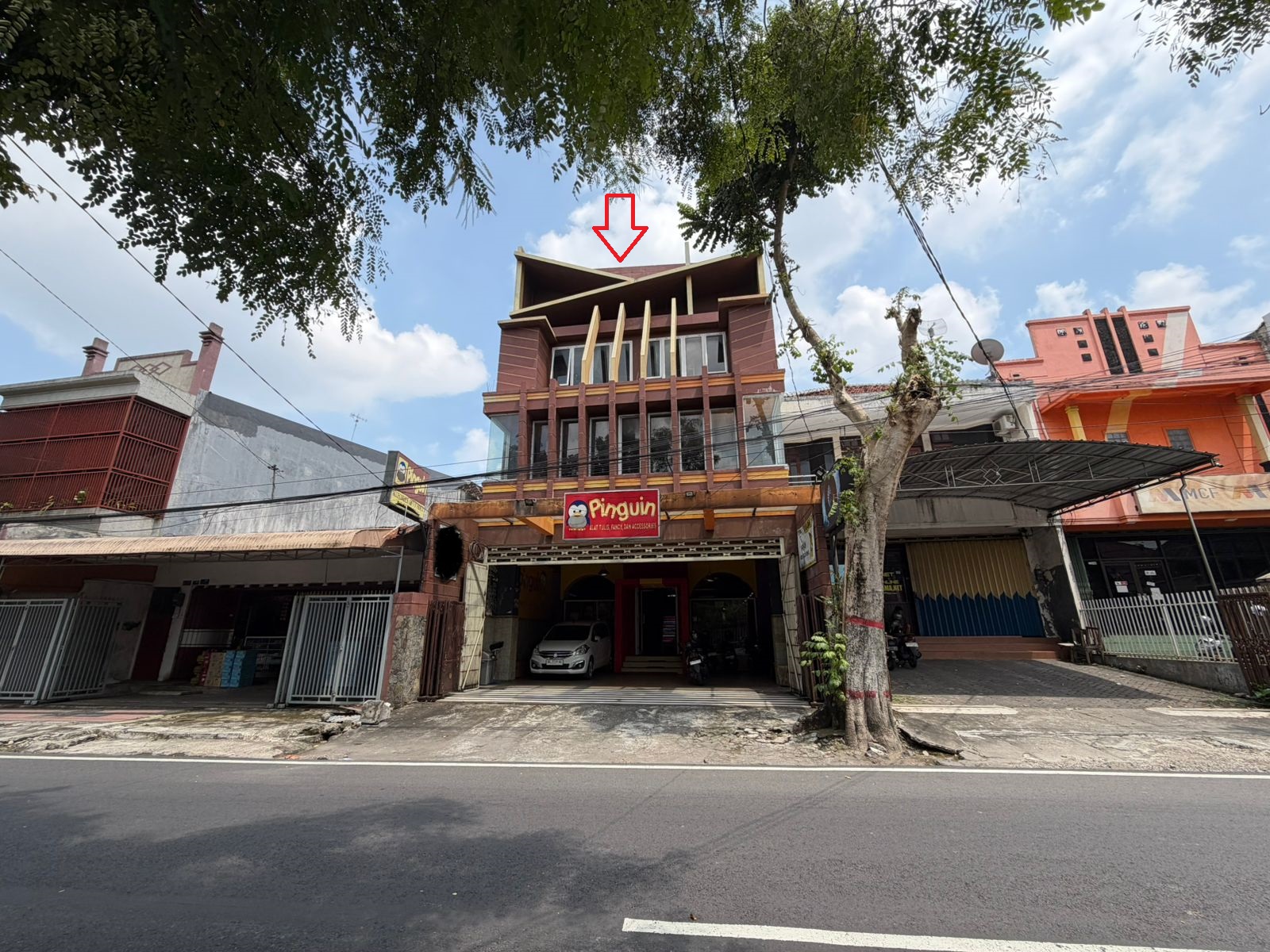 AGUNAN LELANG RUMAH TINGGAL