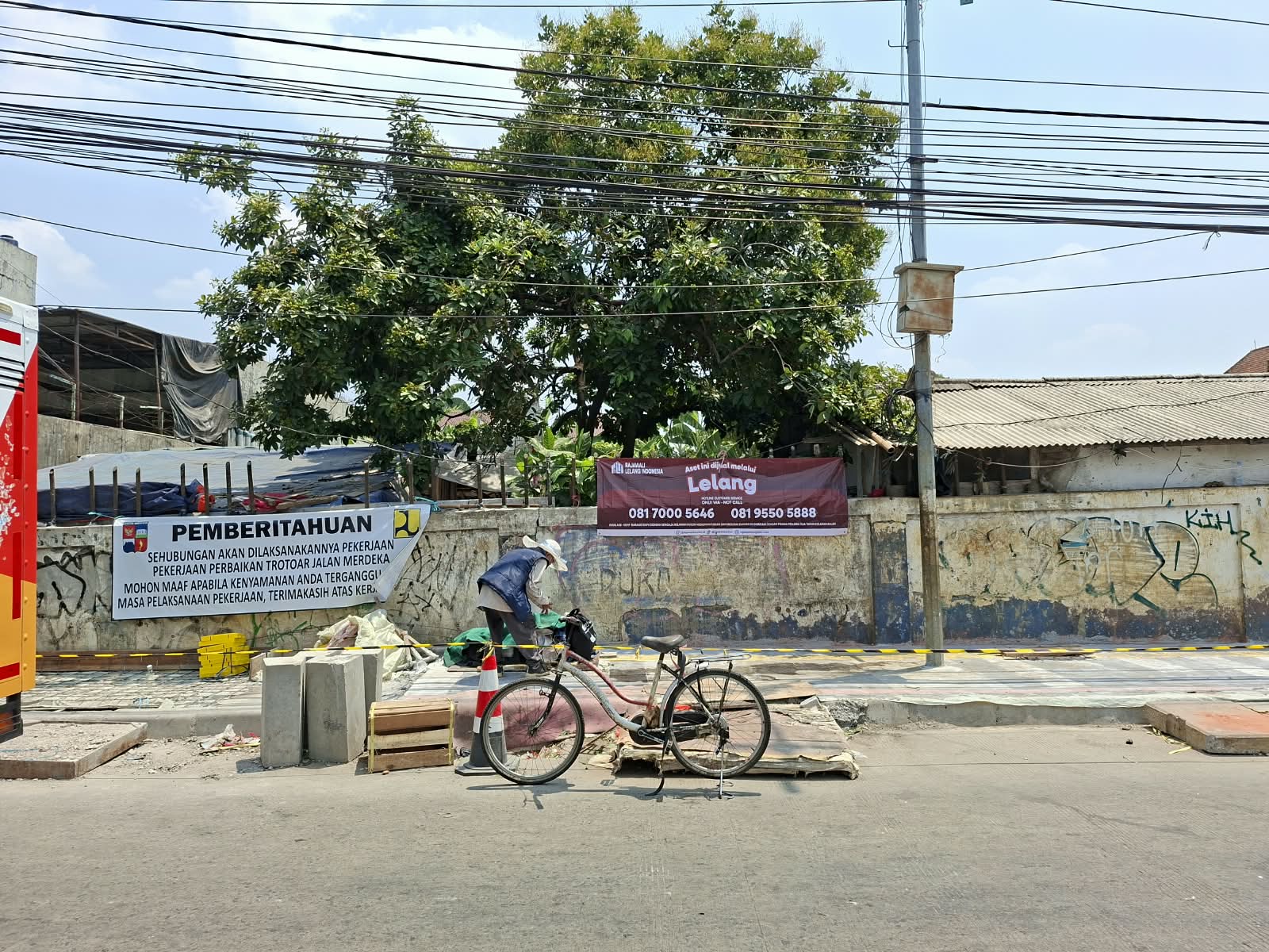 AGUNAN LELANG TANAH LAHAN USAHA
